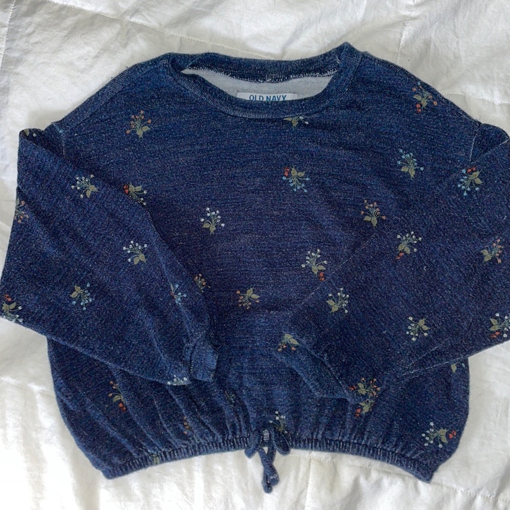 Cozy lightweight sweater shirt